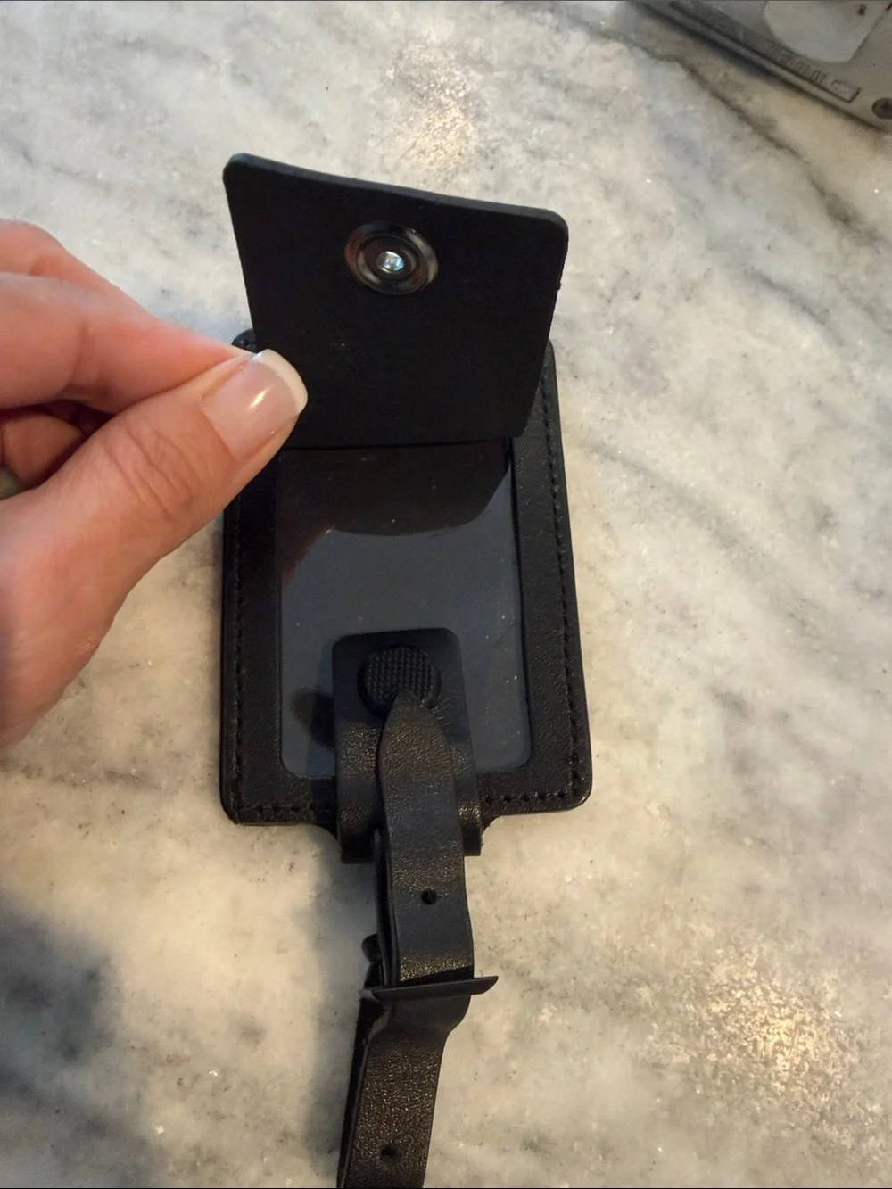 TUMI Genuine Leather Luggage Tag in Black with Red Logo